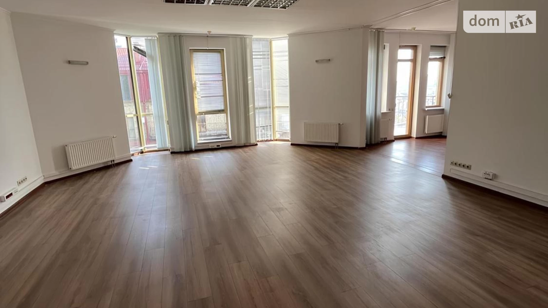 Здається в оренду офіс 240 кв. м в бізнес-центрі, цена: 2600 $ - фото 2