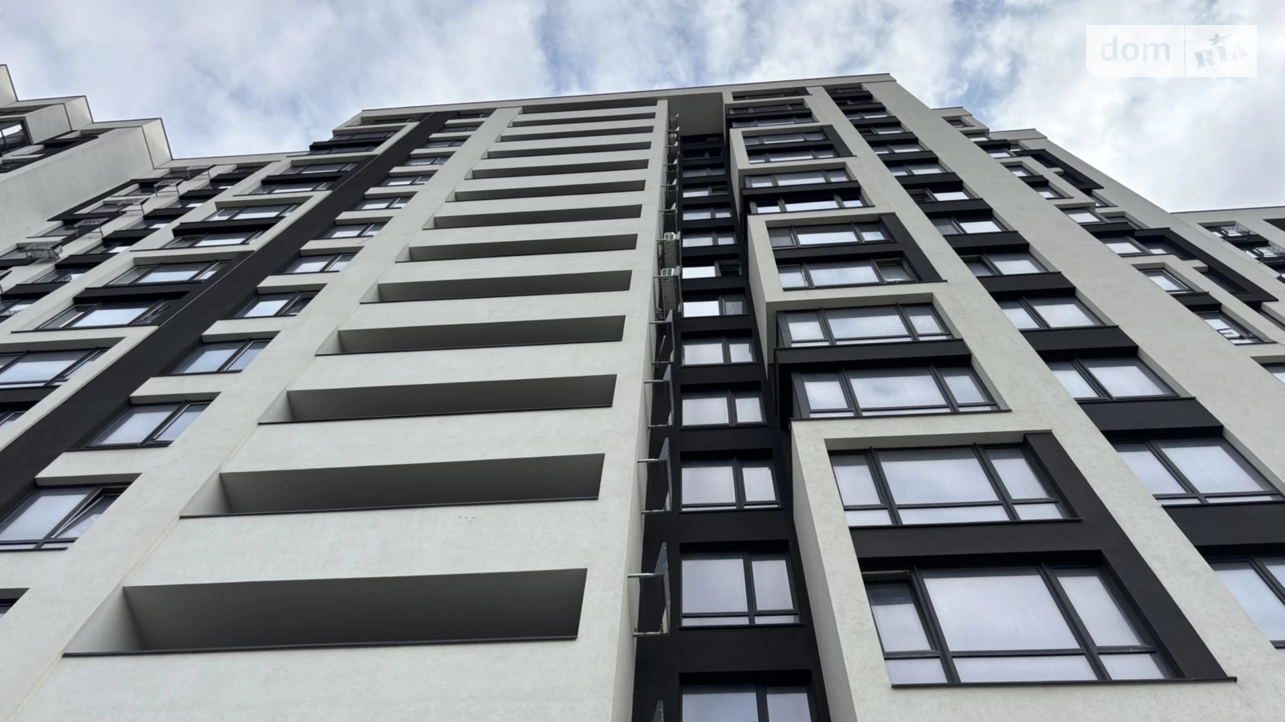 Продается 1-комнатная квартира 37 кв. м в Ивано-Франковске, ул. Ленкавского - фото 2