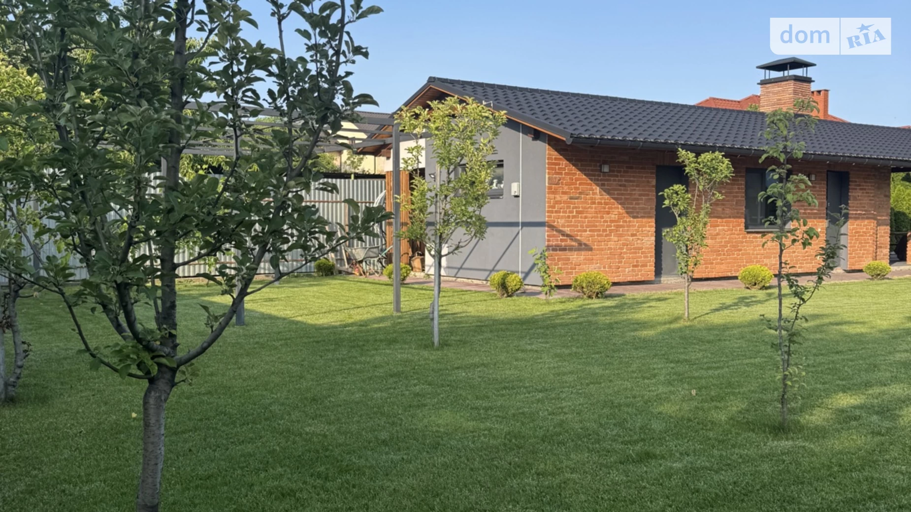 Продается дом на 2 этажа 215 кв. м с мансардой, цена: 390000 $ - фото 2