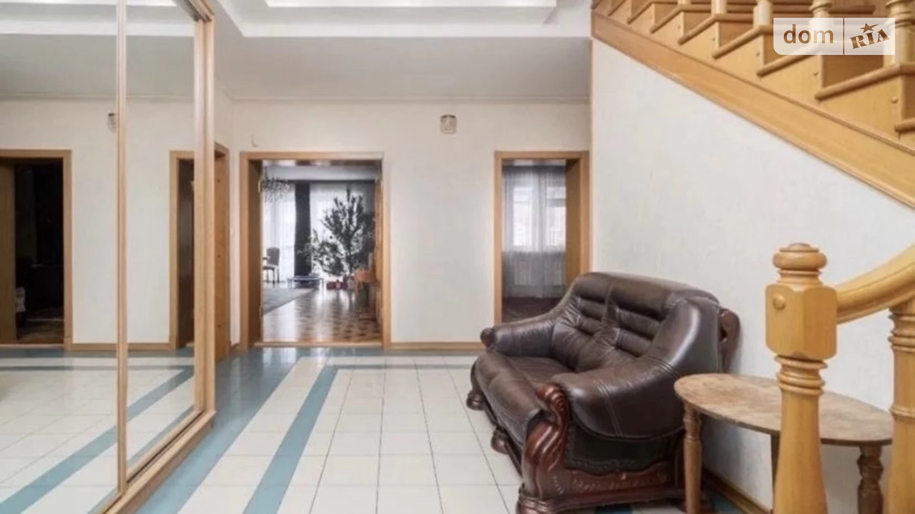Продается дом на 2 этажа 345 кв. м с гаражом, цена: 134000 $ - фото 5