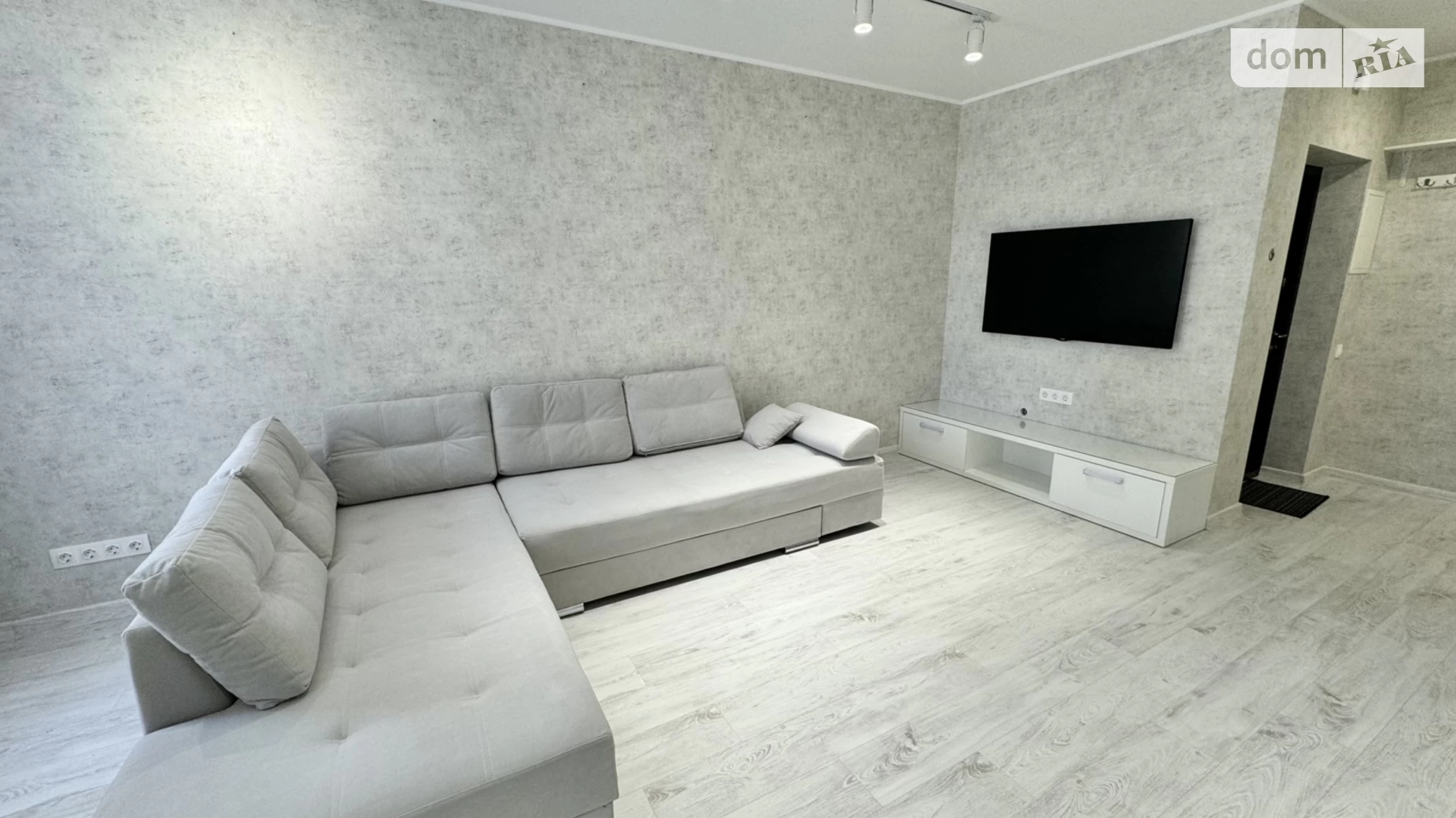 Продается 1-комнатная квартира 39 кв. м в Киеве, цена: 98500 $ - фото 2