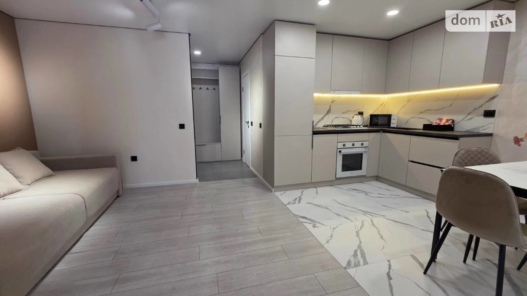 2-кімнатна квартира 60 кв. м у Тернополі, цена: 69500 $ - фото 2