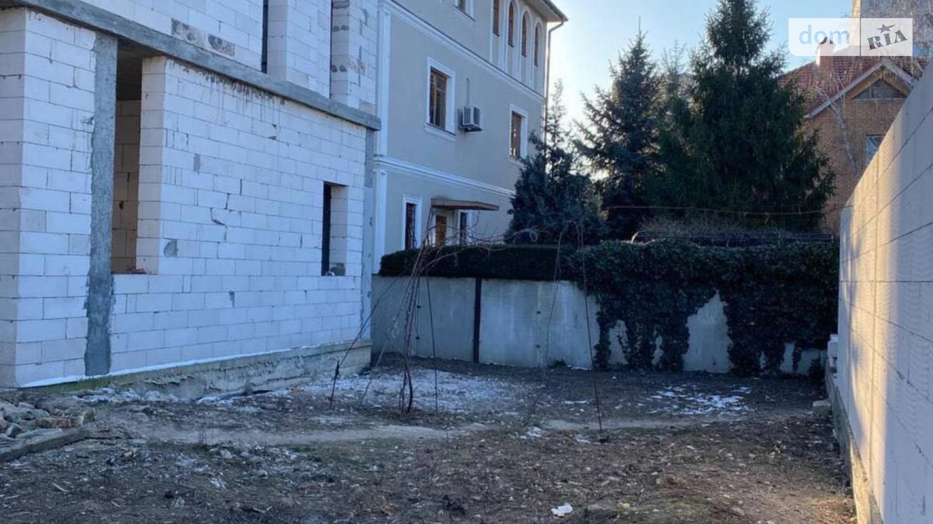 Продается дом на 2 этажа 210 кв. м с садом, цена: 255000 $ - фото 5