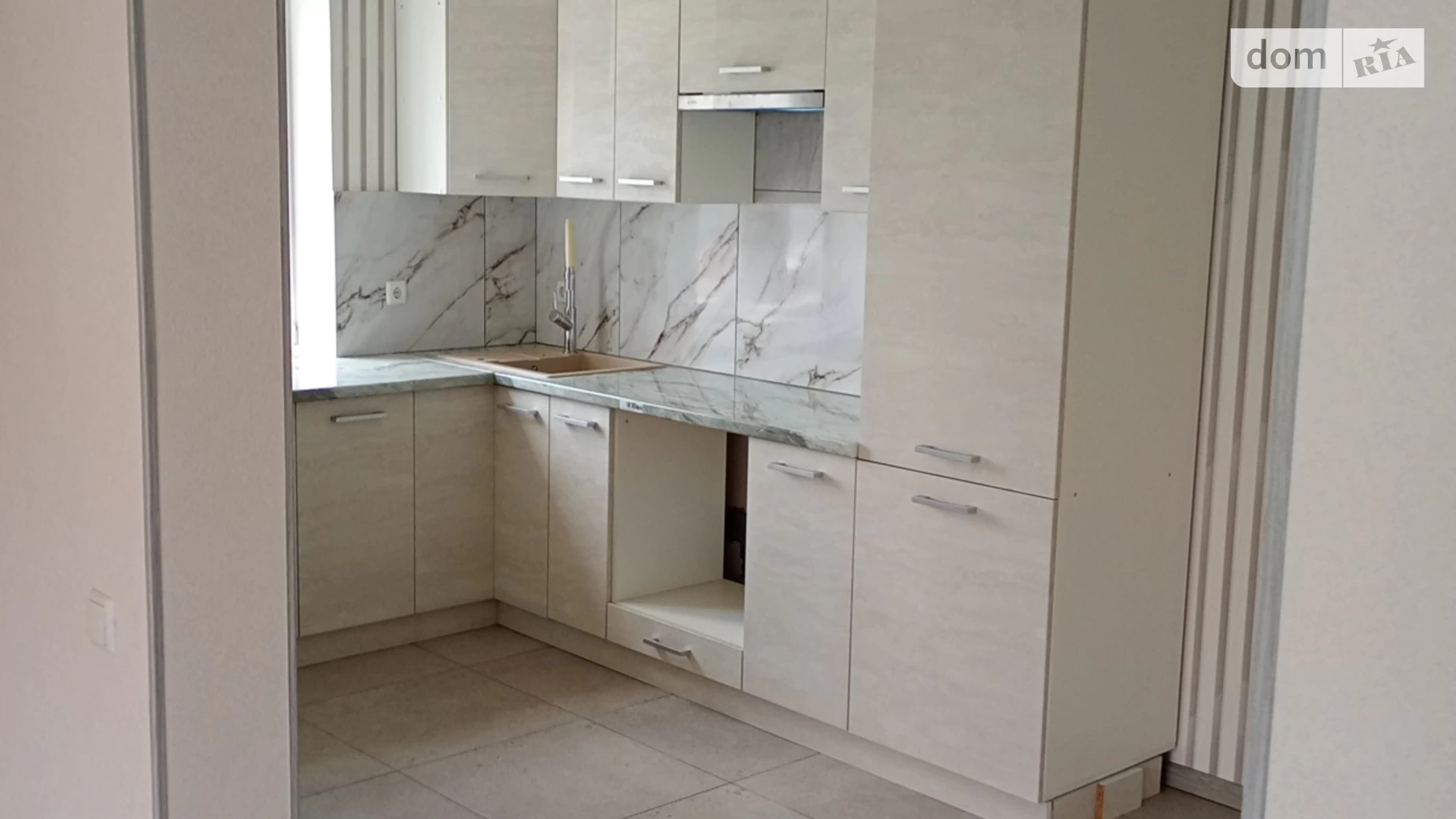 Продается одноэтажный дом 70 кв. м с беседкой, цена: 70500 $ - фото 4
