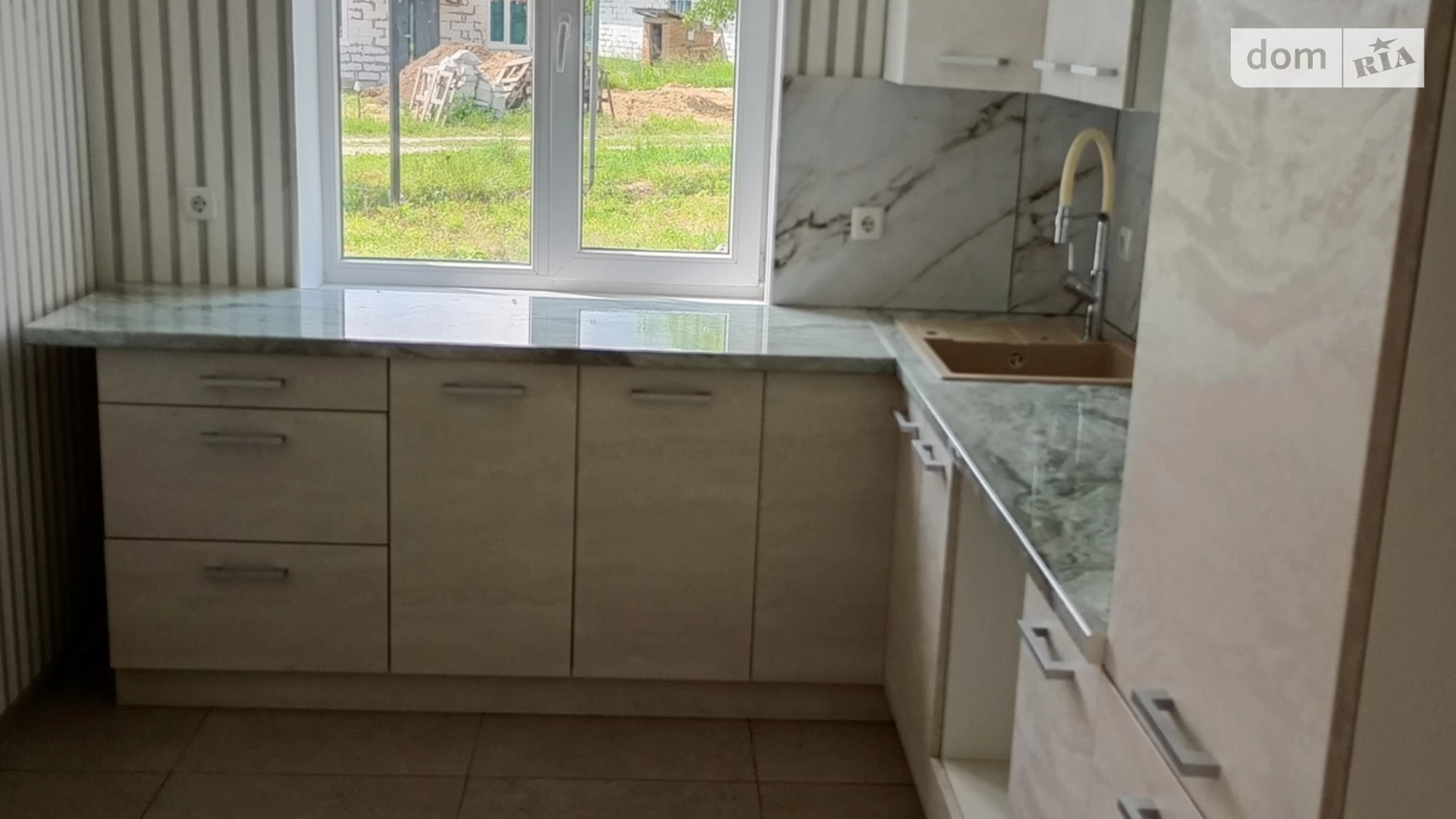 Продается одноэтажный дом 70 кв. м с беседкой, цена: 70500 $ - фото 5