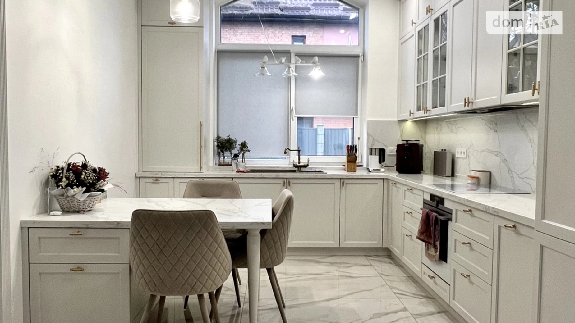 Продается одноэтажный дом 252 кв. м с гаражом, цена: 420000 $ - фото 2