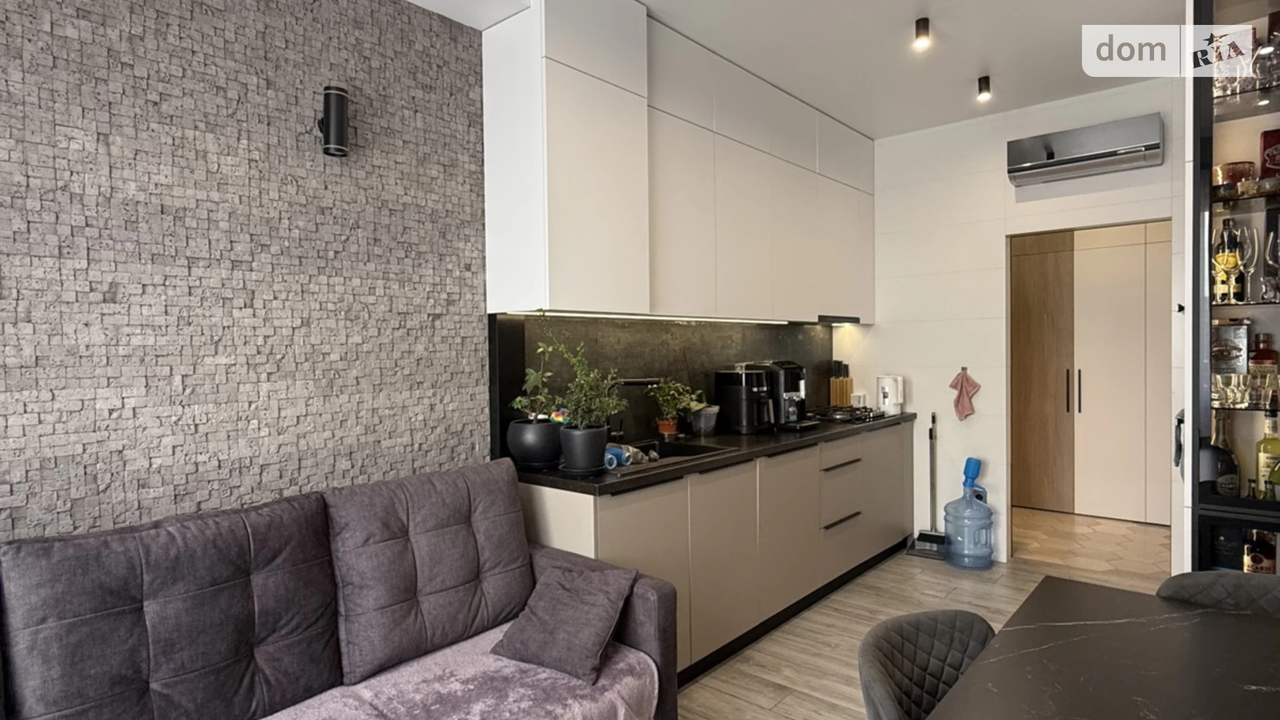 Продается 2-комнатная квартира 68 кв. м в Ужгороде, цена: 135000 $ - фото 3