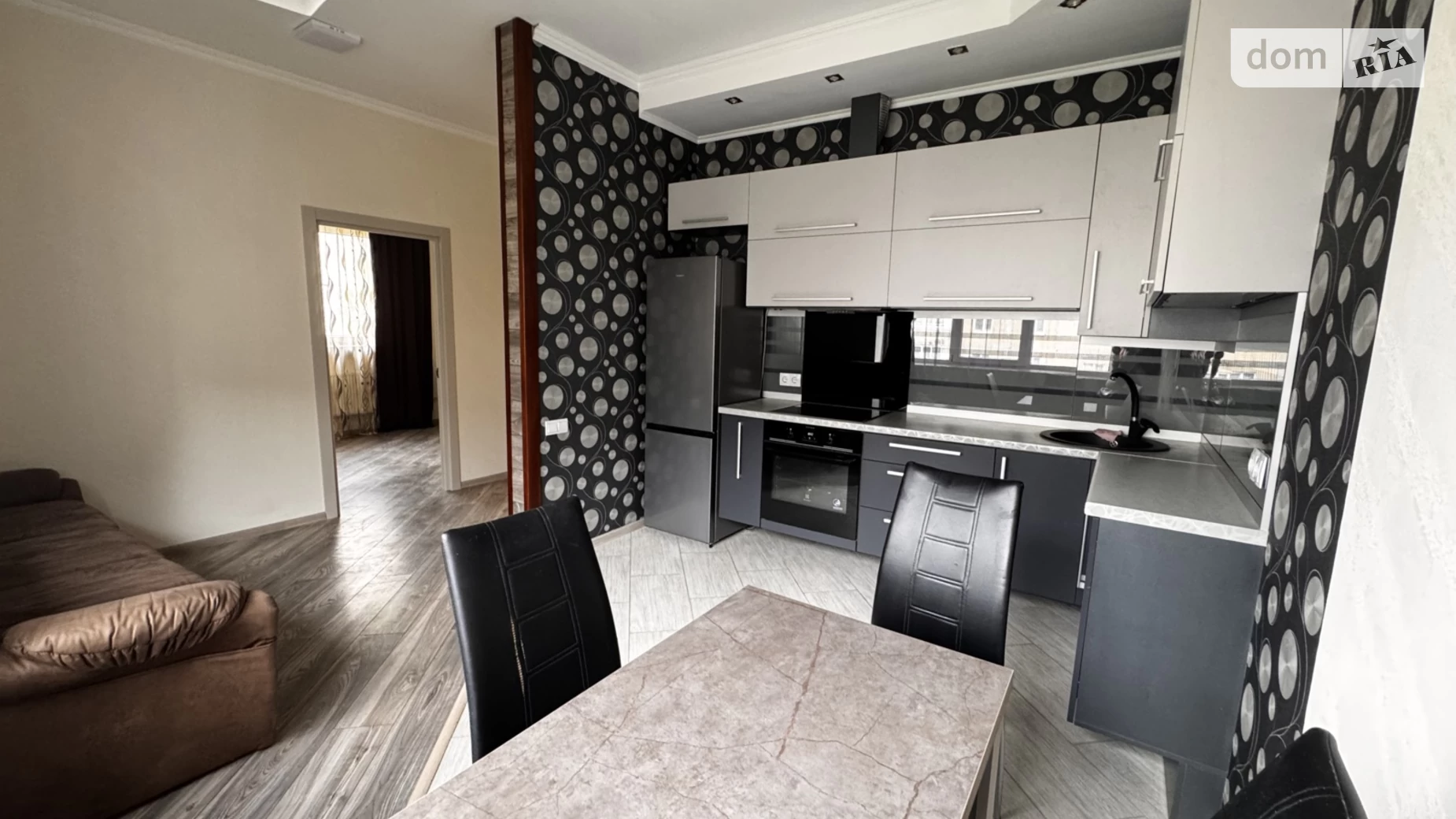 Продается 1-комнатная квартира 41.6 кв. м в Ровно, ул. Шухевича Романа, 12Б - фото 2