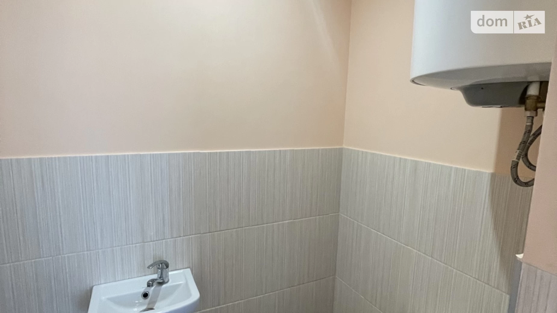 Сдается в аренду офис 45 кв. м в бизнес-центре, цена: 450 $ - фото 4