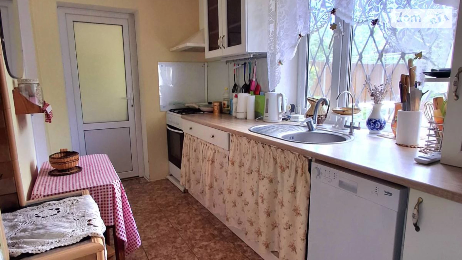 Продается дом на 2 этажа 48 кв. м с подвалом, цена: 27900 $ - фото 4