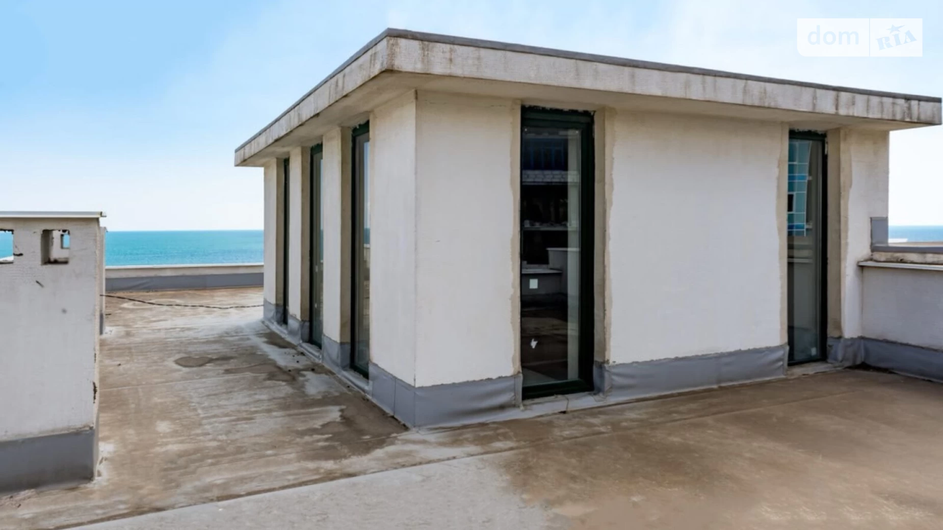 Продается дом на 3 этажа 543 кв. м с мебелью, цена: 300000 $ - фото 4