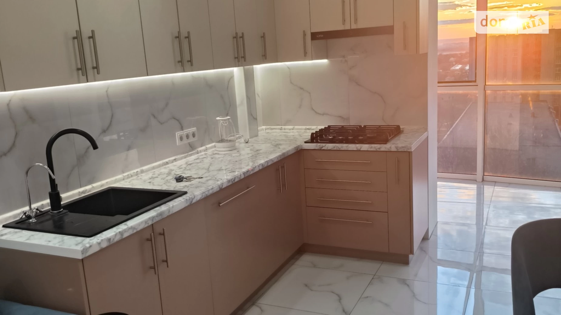 Продается 2-комнатная квартира 82 кв. м в Львове, ул. Пулюя Ивана - фото 2
