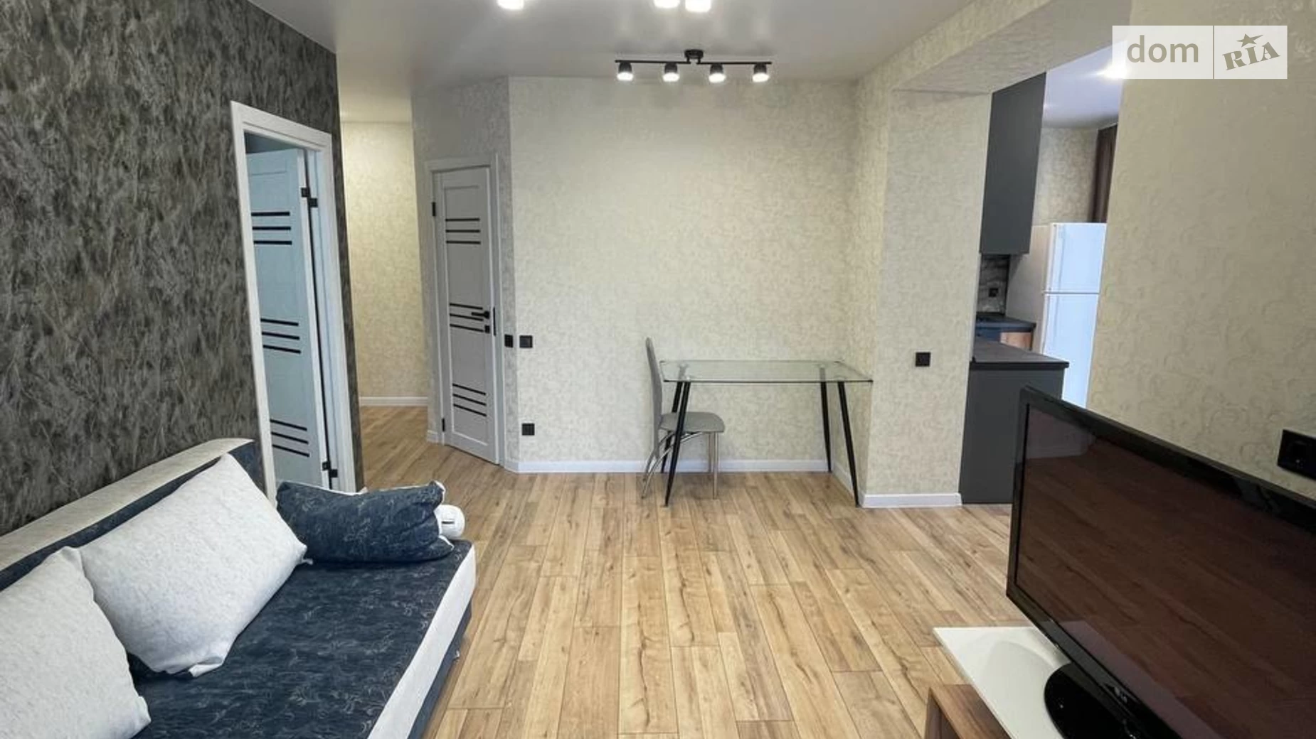 Сдается в аренду 2-комнатная квартира 60 кв. м в Днепре, бул. Славы, 45Б - фото 2
