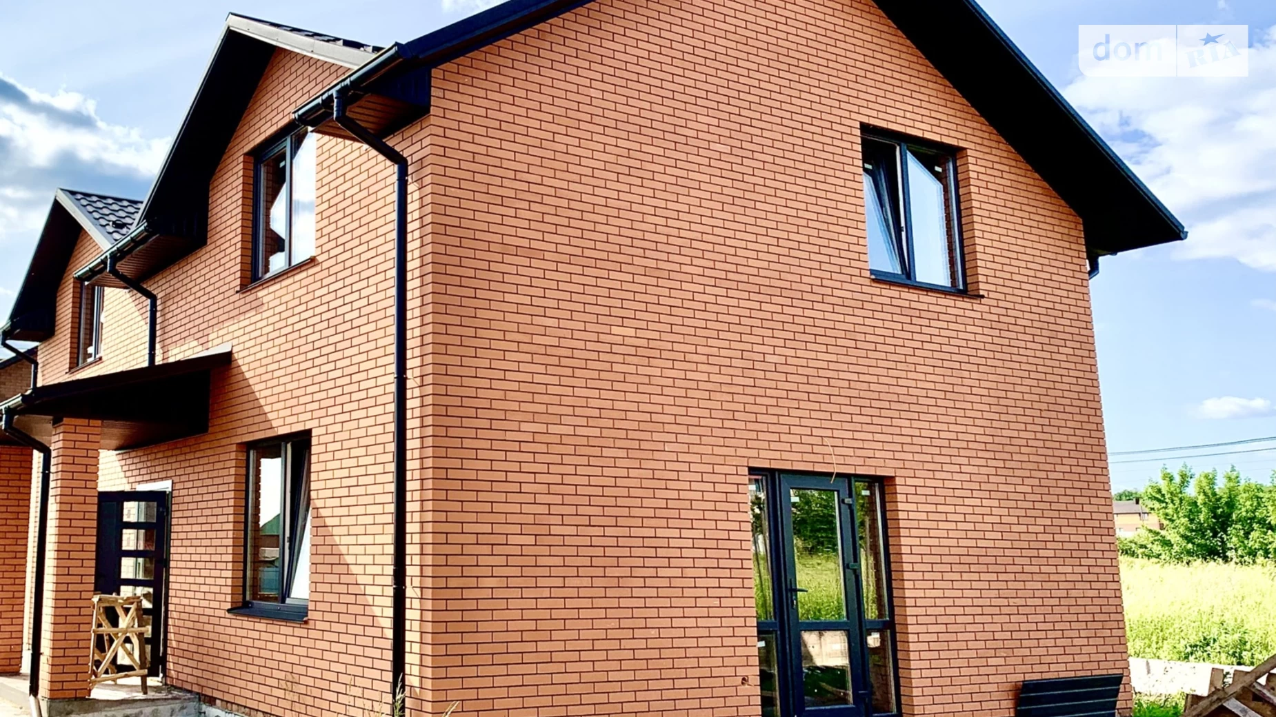 Продается дом на 2 этажа 125 кв. м с бассейном, цена: 87000 $ - фото 4