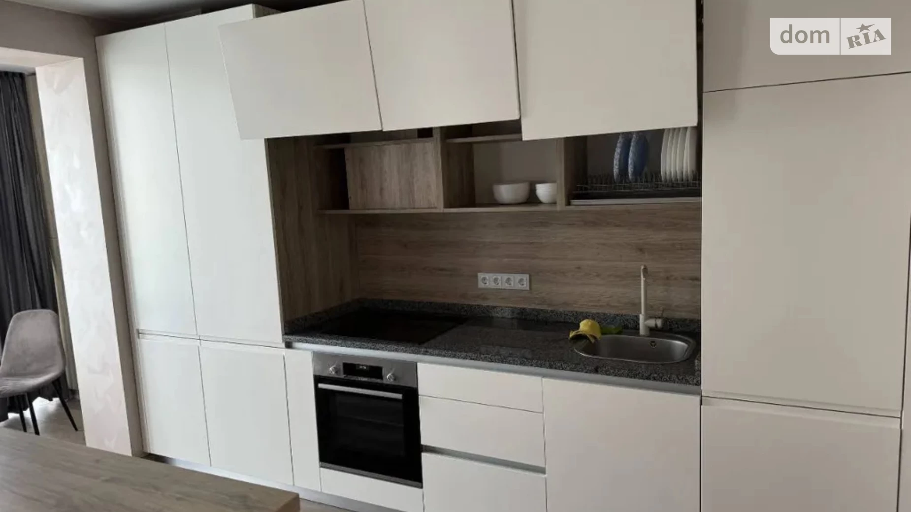Продається 1-кімнатна квартира 50 кв. м у Дніпрі, бул. Слави, 2А - фото 2