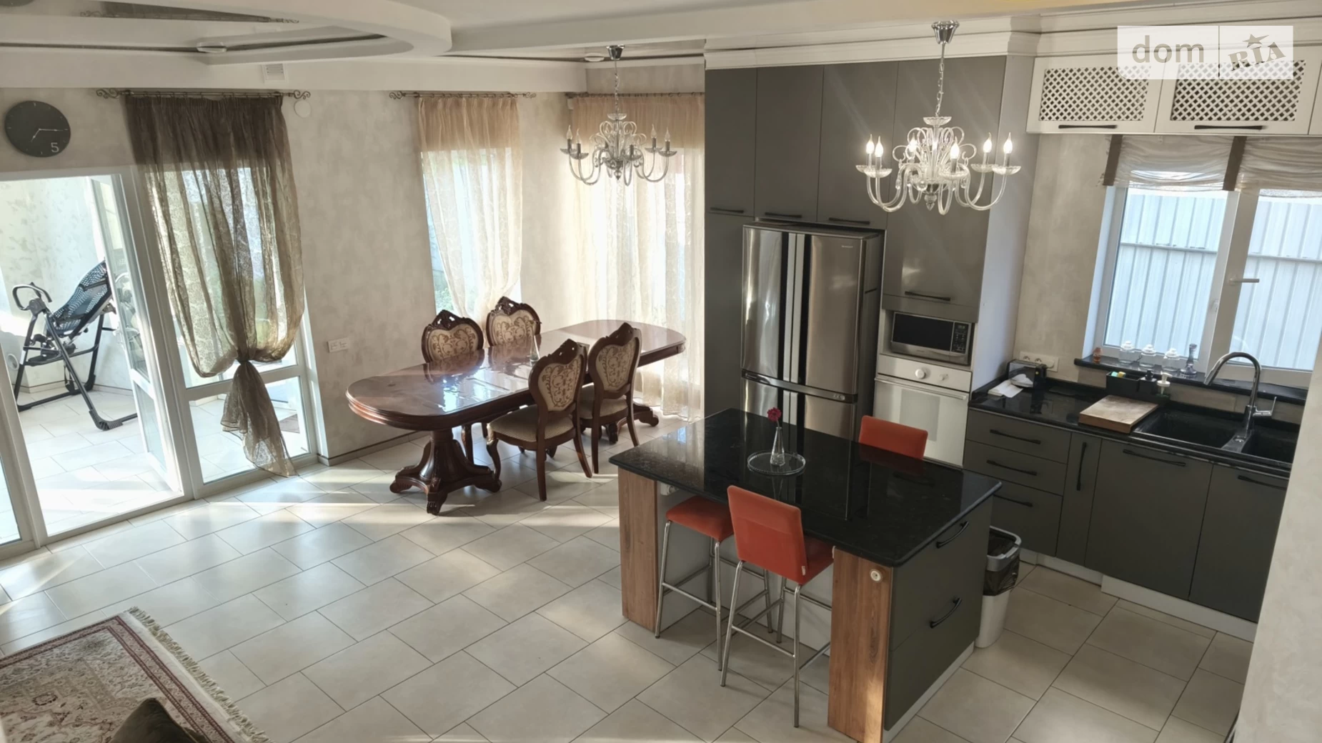 Сдается в аренду дом на 2 этажа 170 кв. м с бассейном, цена: 1300 € - фото 5