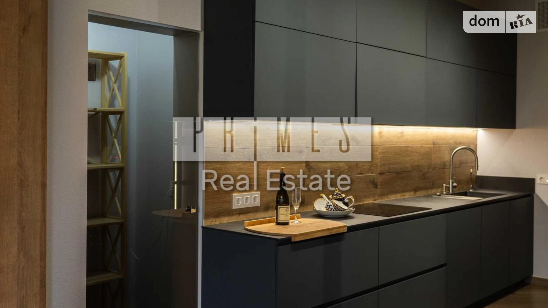 Продается дом на 2 этажа 350 кв. м с камином, цена: 790000 $ - фото 4