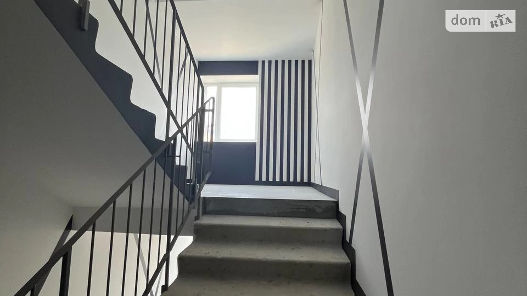 Продается 1-комнатная квартира 41 кв. м в Ровно, ул. Гайдамацкая, 13Б - фото 2