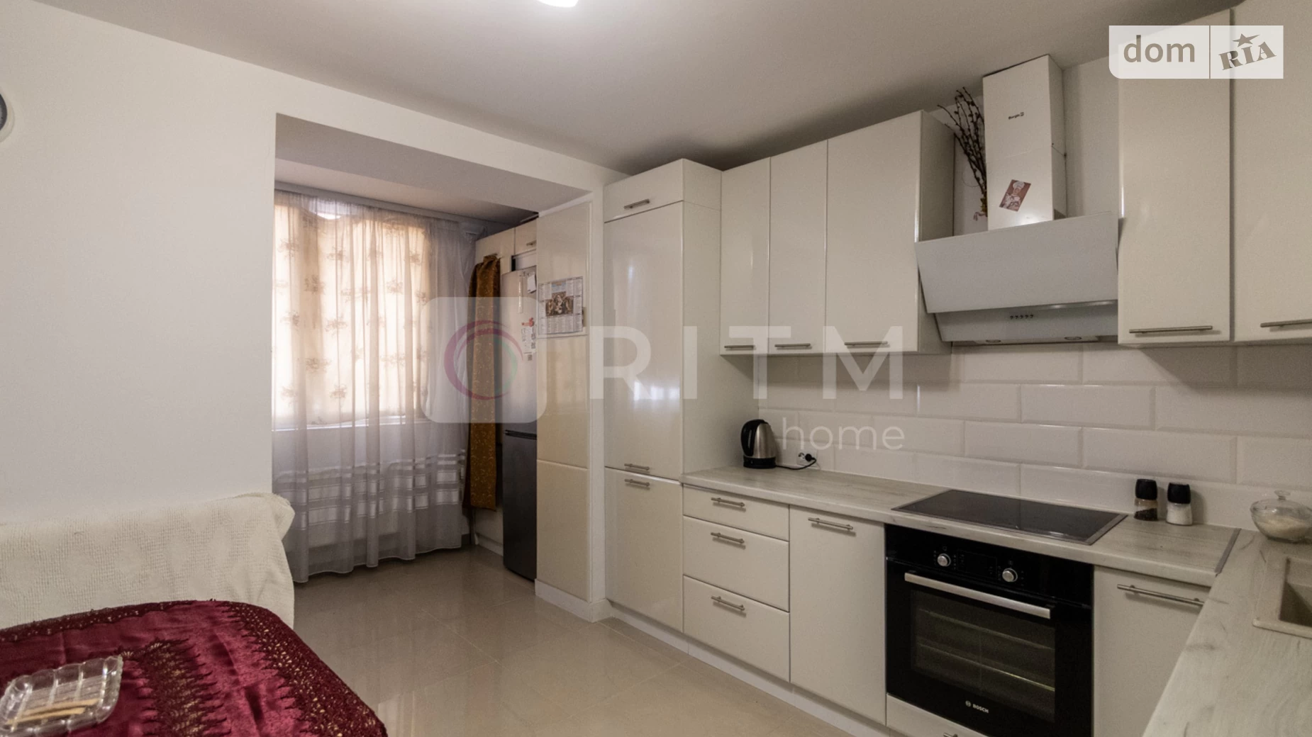 Продается 2-комнатная квартира 59 кв. м в Ивано-Франковске, ул. Крайняя, 2 - фото 2