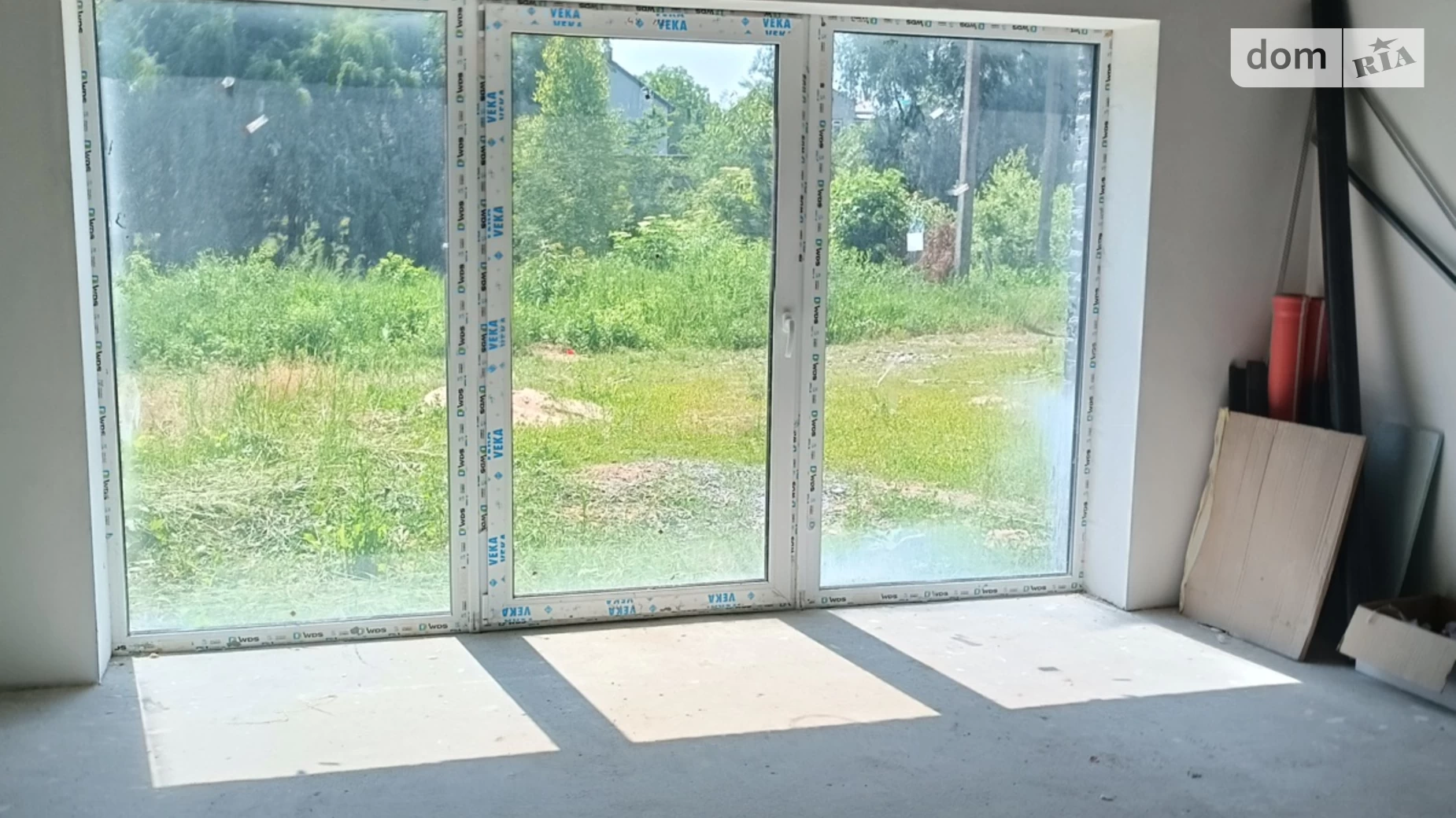 Продается дом на 2 этажа 143 кв. м с бассейном, цена: 145000 $ - фото 2