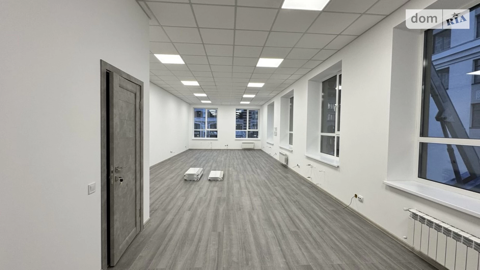 Сдается в аренду офис 221 кв. м в бизнес-центре, цена: 110500 грн - фото 2