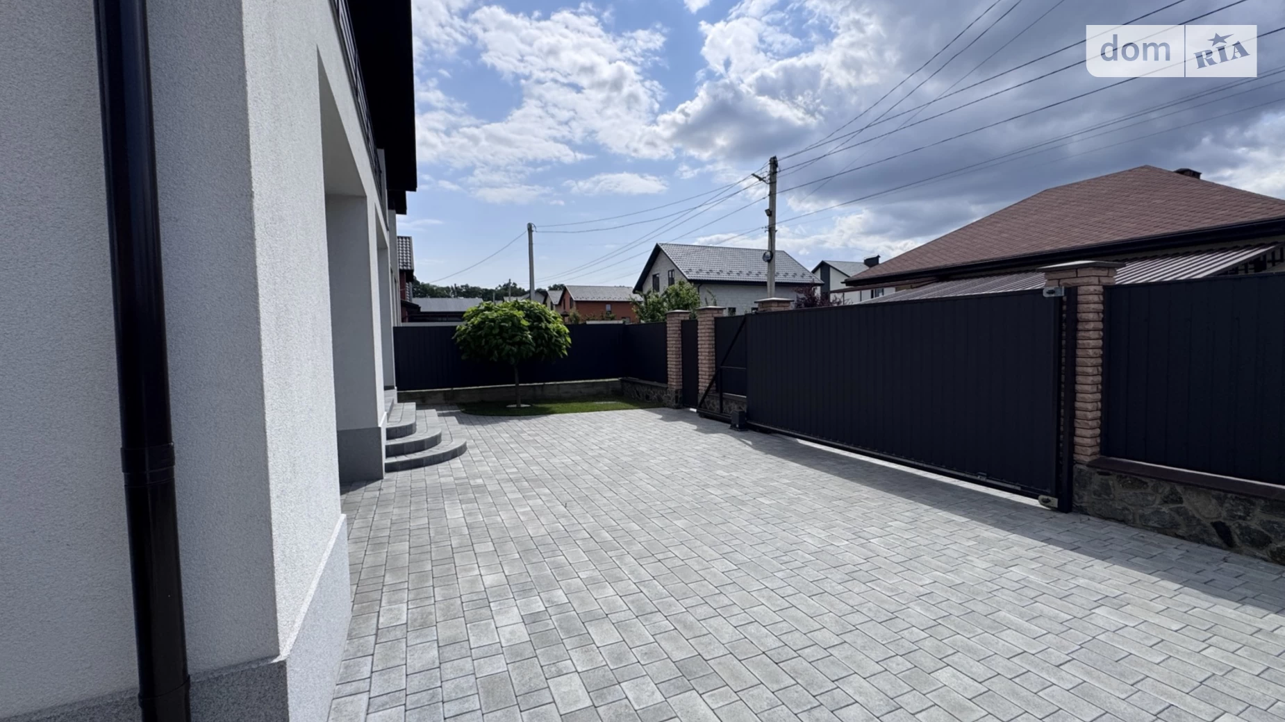 Продается дом на 2 этажа 188 кв. м с балконом, цена: 140000 $ - фото 4