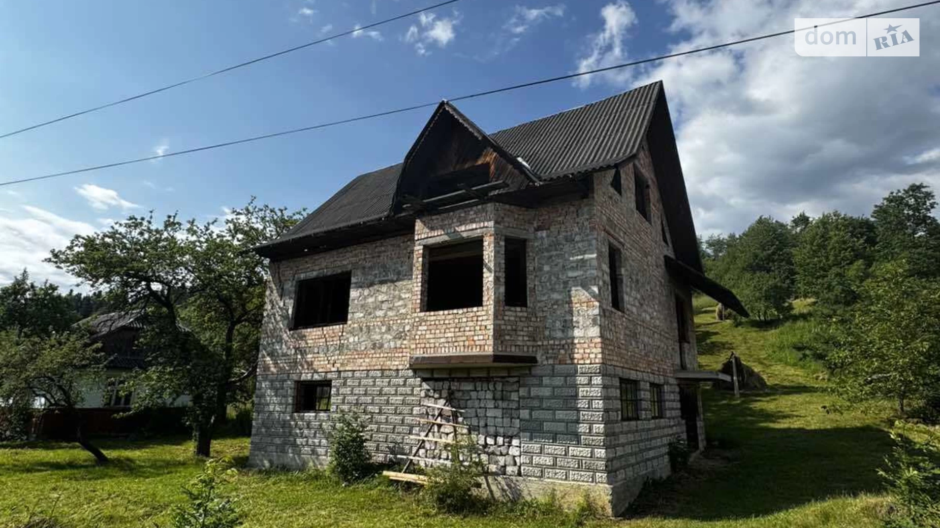 Продается дом на 3 этажа 136 кв. м с подвалом, цена: 35000 $ - фото 2