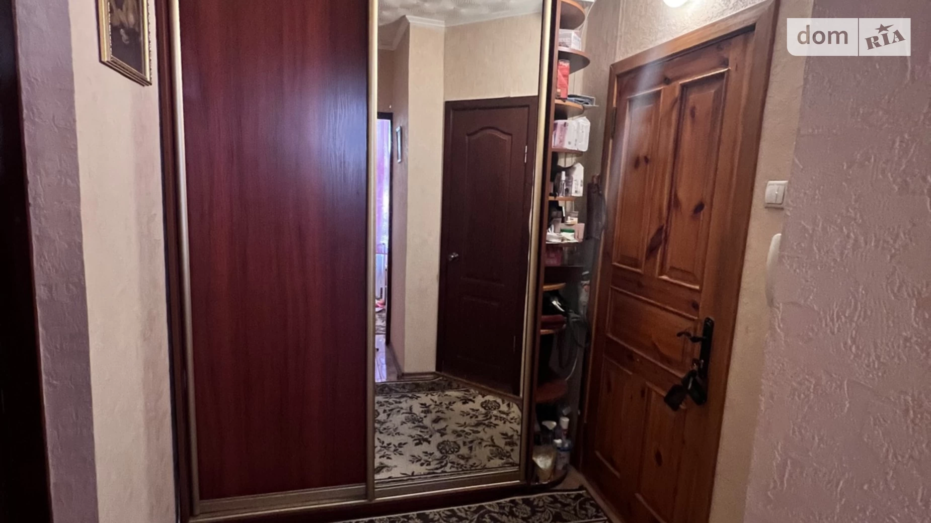 Продается 1-комнатная квартира 32 кв. м в Киеве, ул. Сержа Лифаря(Александра Сабурова), 5 - фото 2
