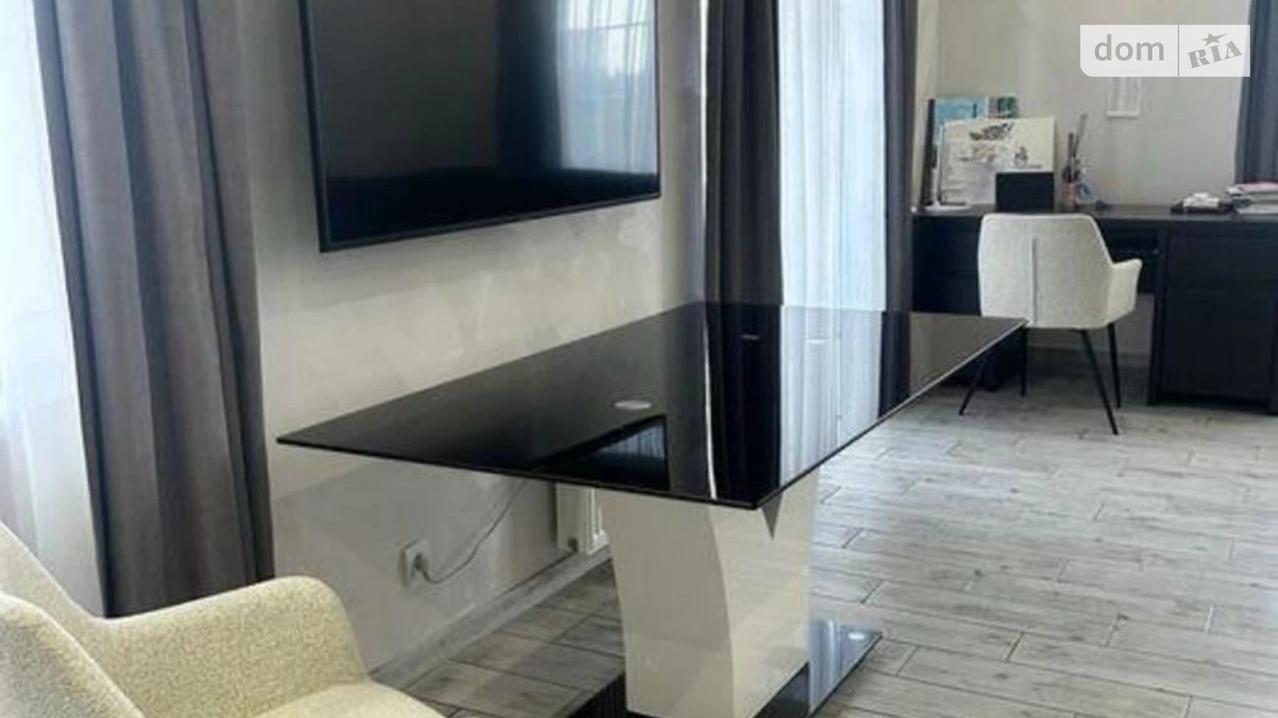 Продається 1-кімнатна квартира 60.2 кв. м у Києві, вул. Михайла Максимовича - фото 3