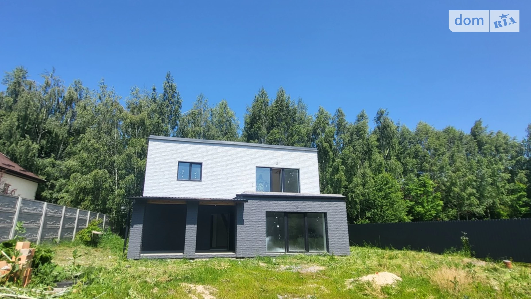 Продается дом на 2 этажа 142 кв. м с садом, цена: 145000 $ - фото 2