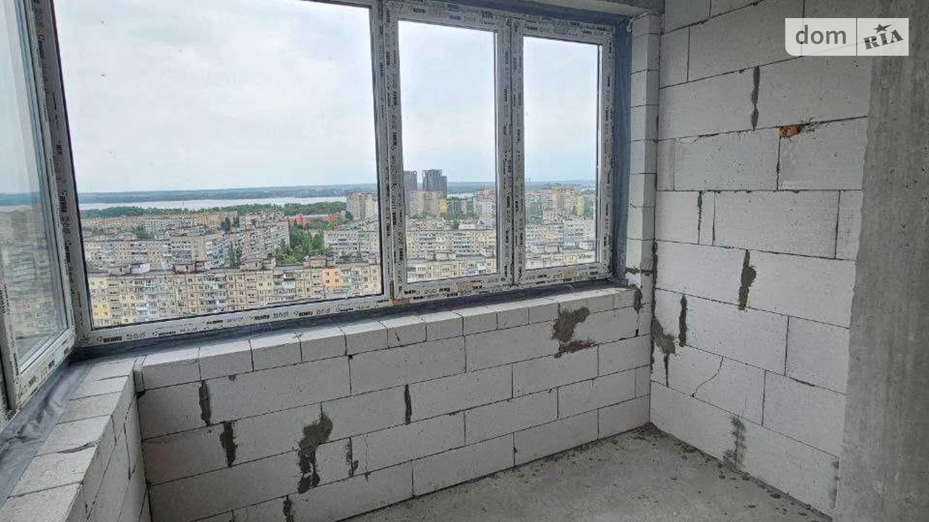Продается 3-комнатная квартира 80 кв. м в Днепре, ул. Мандрыковская, 298 - фото 2