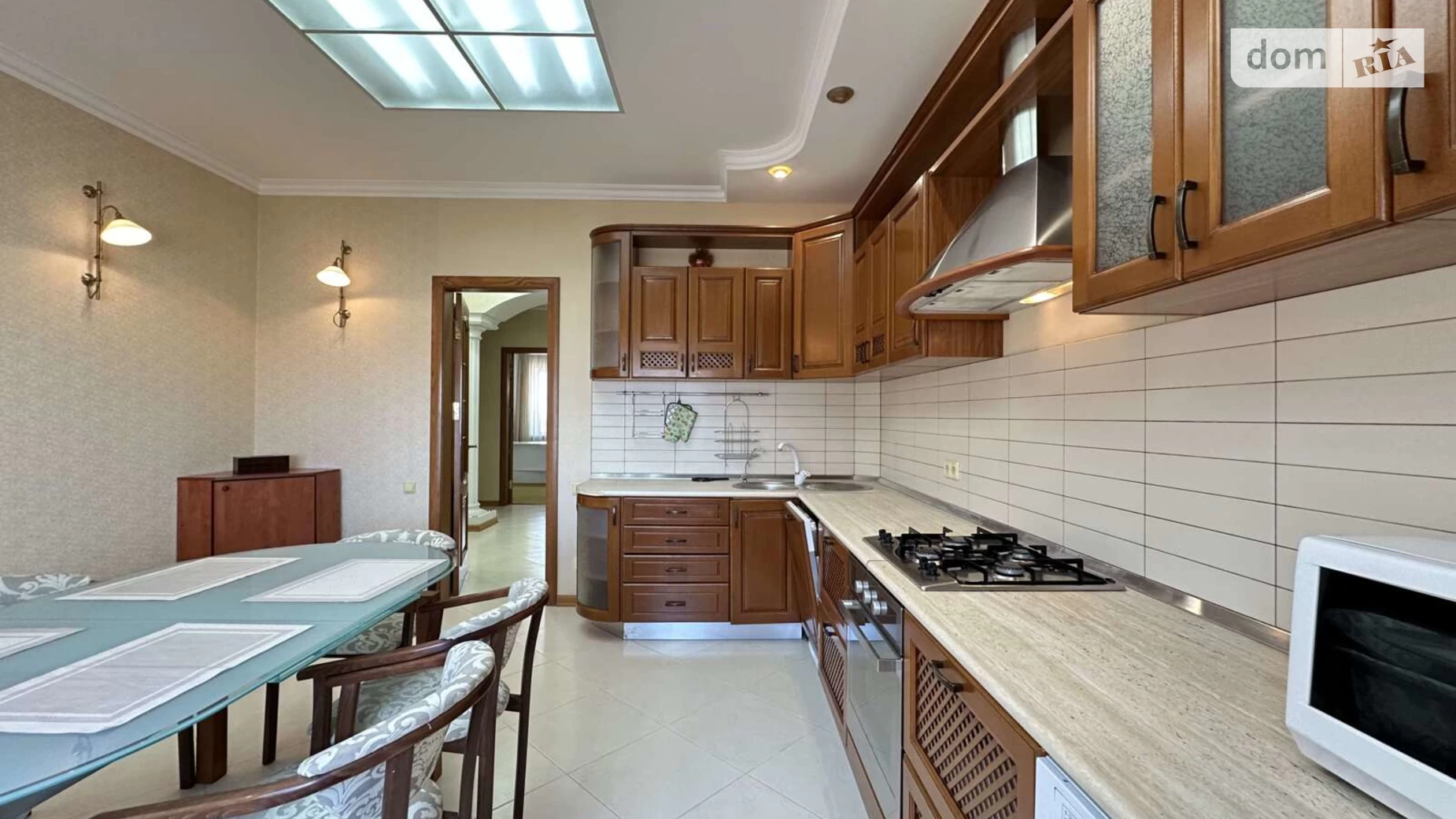 Продається 3-кімнатна квартира 109.4 кв. м у Одесі, вул. Новосельського, 69/71 - фото 2