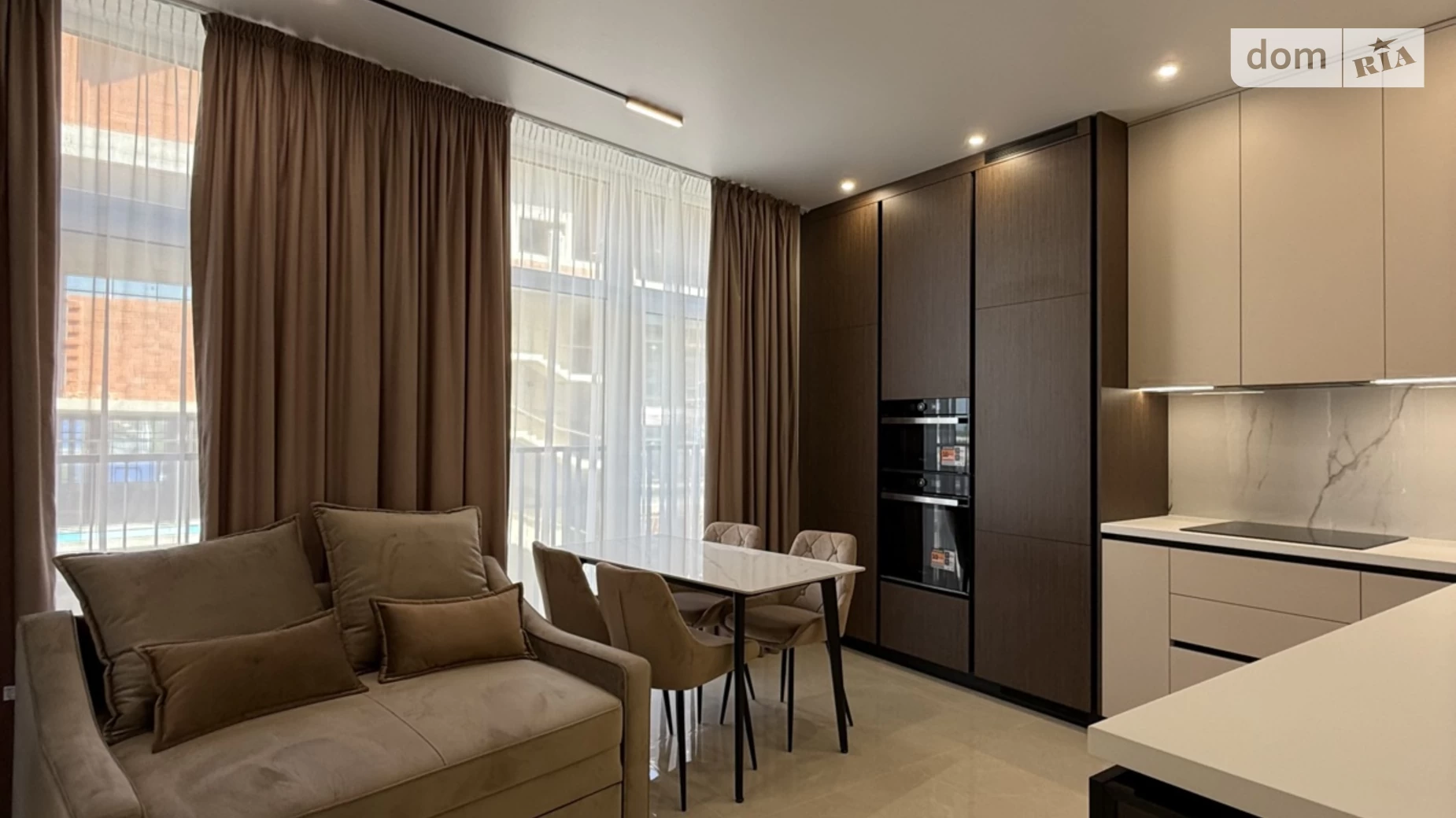 Продается 1-комнатная квартира 42 кв. м в Ужгороде, цена: 89000 $ - фото 4