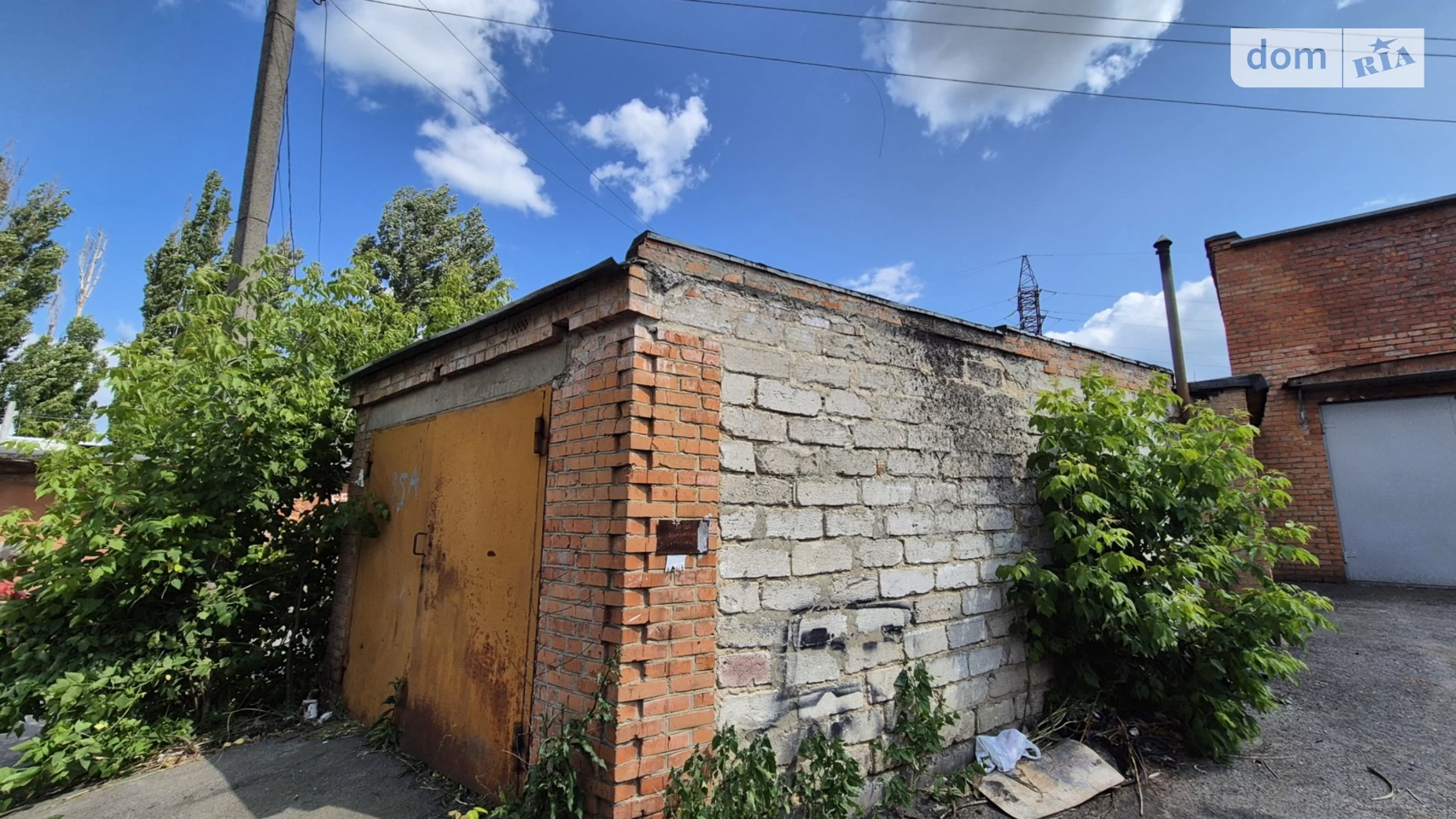 Продается место в гаражном кооперативе под легковое авто на 22 кв. м, цена: 10700 $ - фото 2