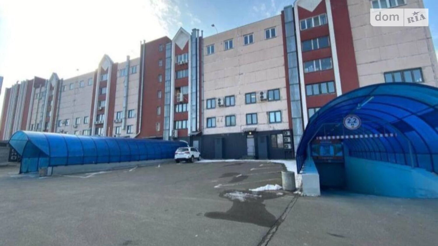 Продается офис 31600 кв. м в бизнес-центре, цена: 18000000 $ - фото 3
