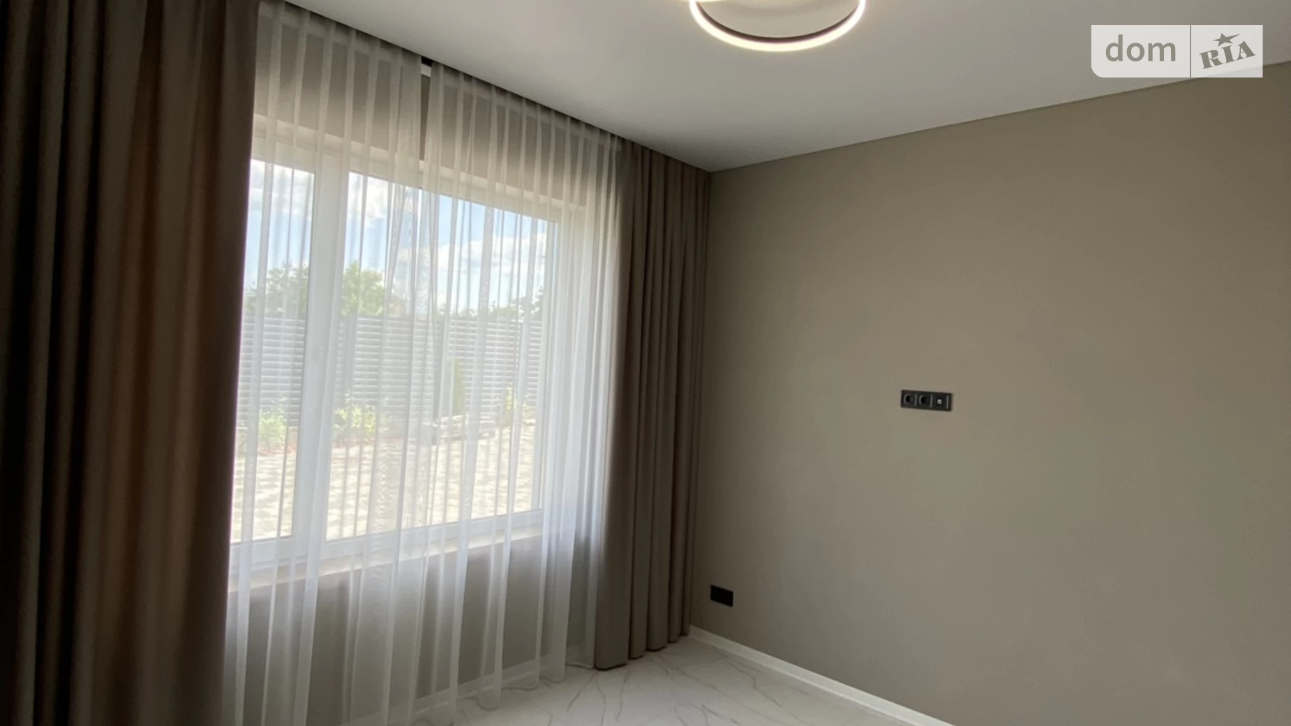 Продается дом на 2 этажа 118 кв. м с балконом, цена: 153000 $ - фото 2