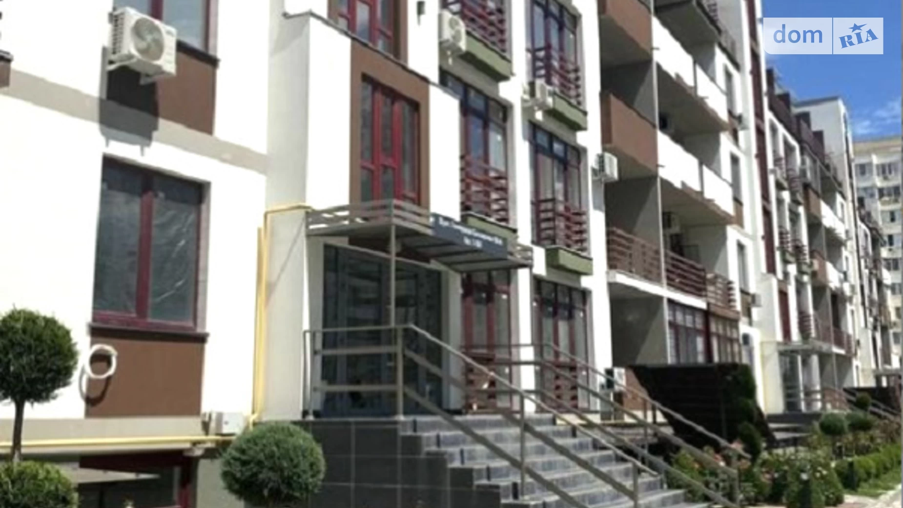 Продается 1-комнатная квартира 38 кв. м в Крыжановка, ул. Защитников Украины(Генерала Бочарова) - фото 2