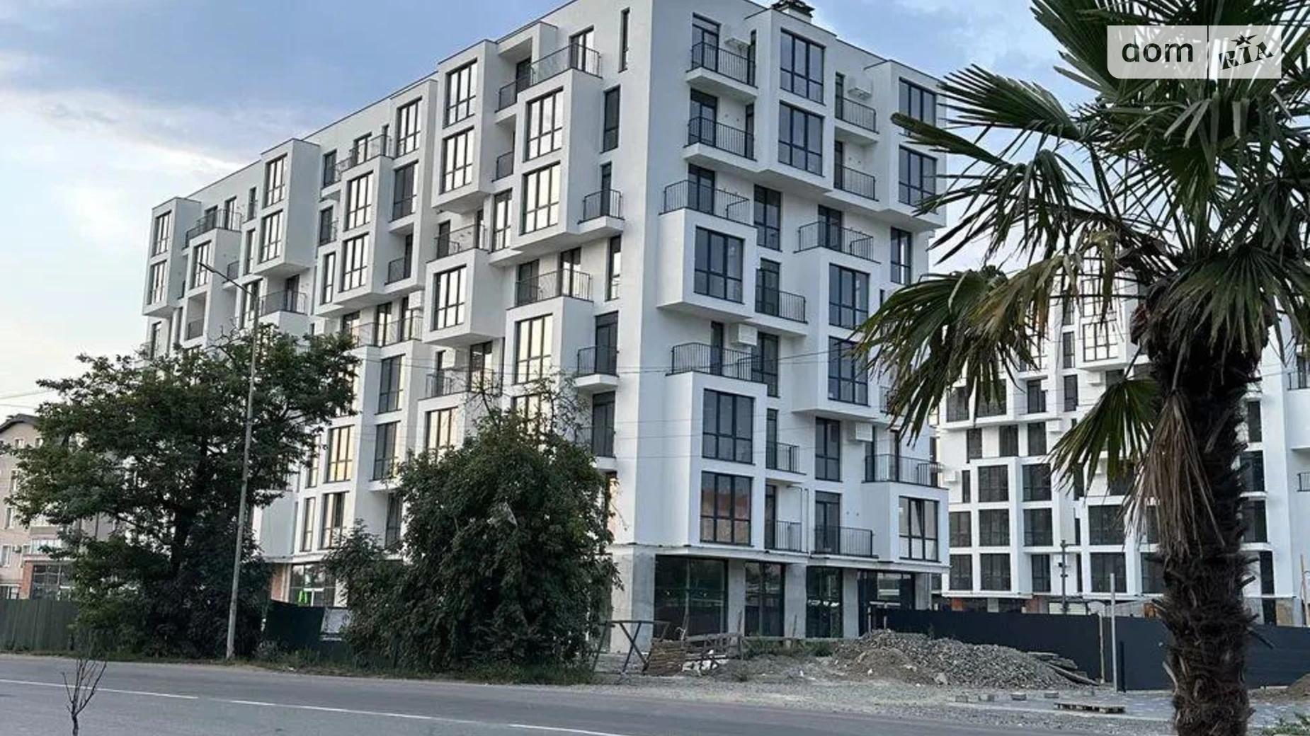 Продається 2-кімнатна квартира 56 кв. м у Ужгороді, вул. Капушанська(Перемоги), 150 - фото 2