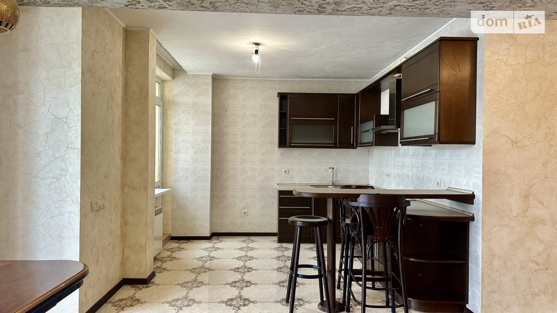 Продается 2-комнатная квартира 80 кв. м в Киеве, ул. Макеевская, 8 - фото 3
