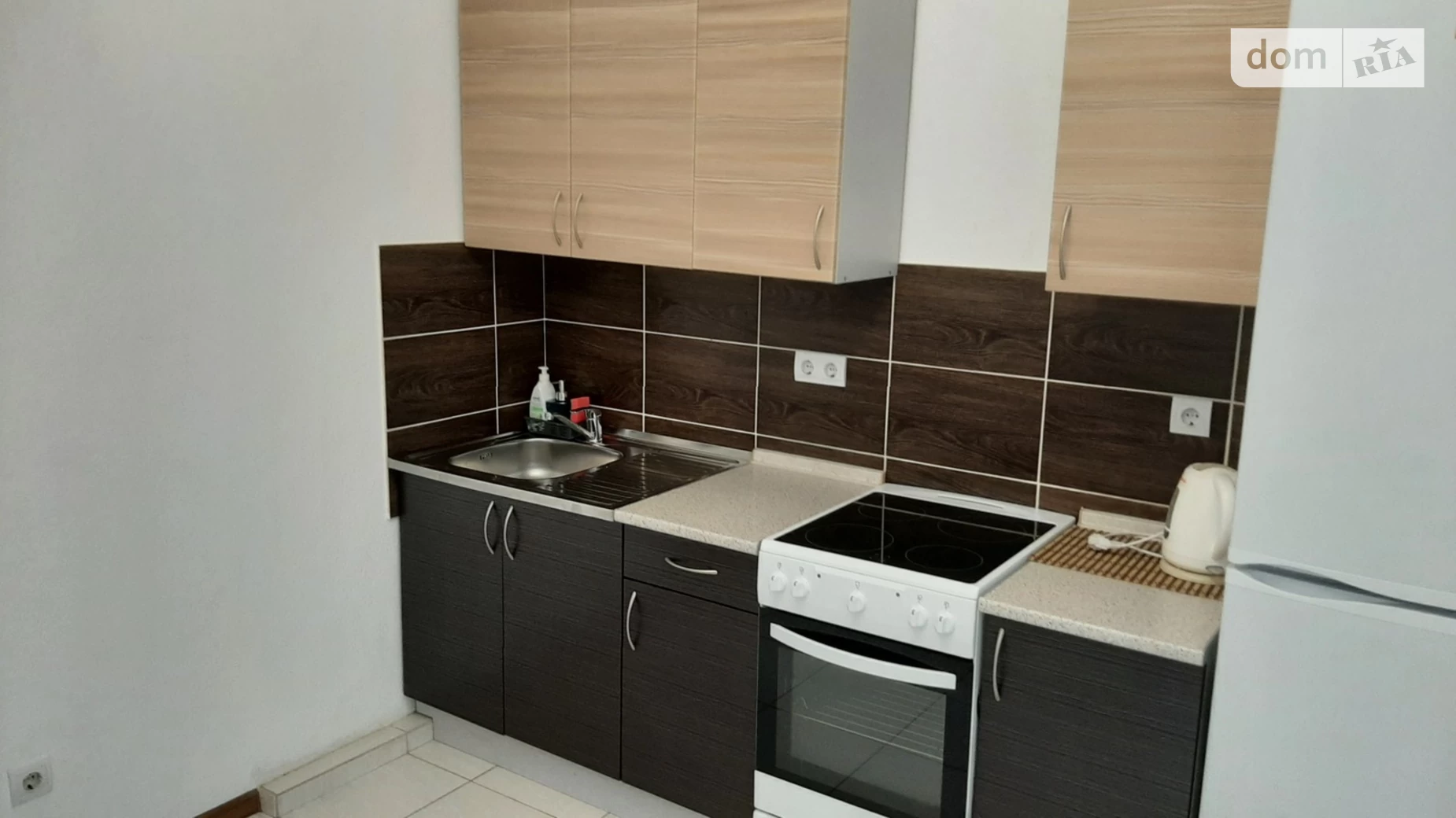 Сдается в аренду 1-комнатная квартира 42 кв. м в Киеве, ул. Семьи Кульженков, 35 - фото 2