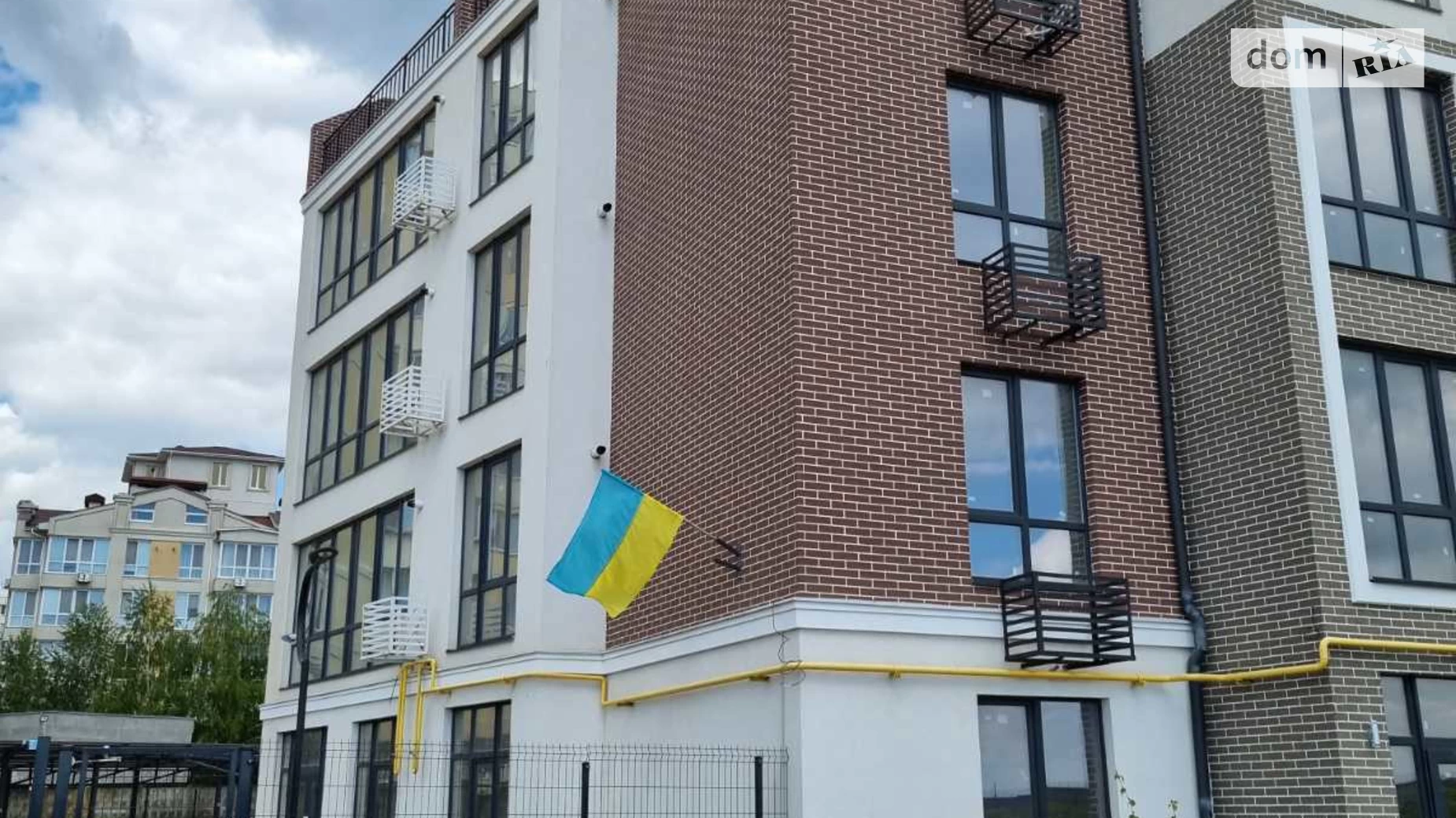 Продається 2-кімнатна квартира 69 кв. м у Одесі, вул. Академіка Сахарова, 52 - фото 2