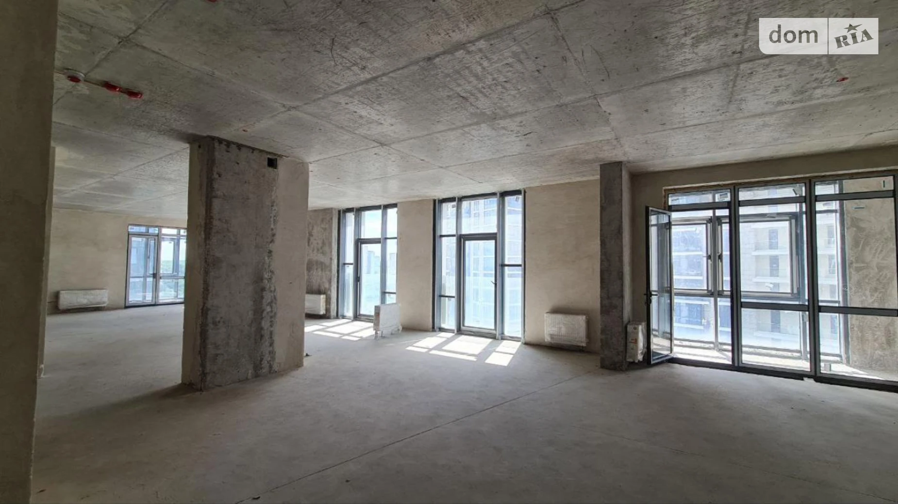 Продається 4-кімнатна квартира 144 кв. м у Києві, вул. Андрія Верхогляда(Драгомирова), 17Б - фото 5