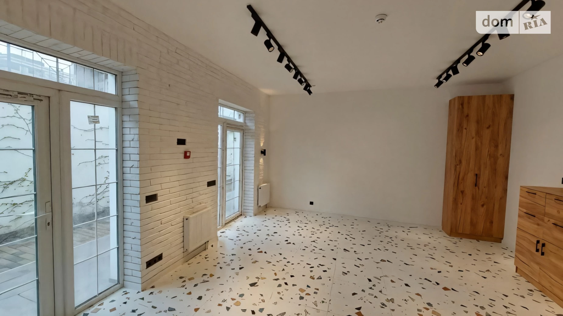 Сдается в аренду офис 30 кв. м в бизнес-центре, цена: 18000 грн - фото 2