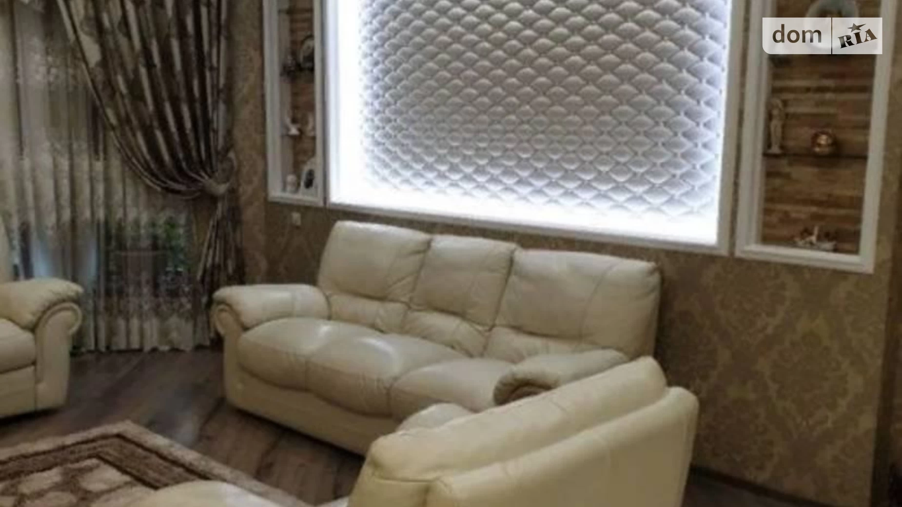 Продается дом на 2 этажа 202 кв. м с балконом, цена: 370000 $ - фото 2