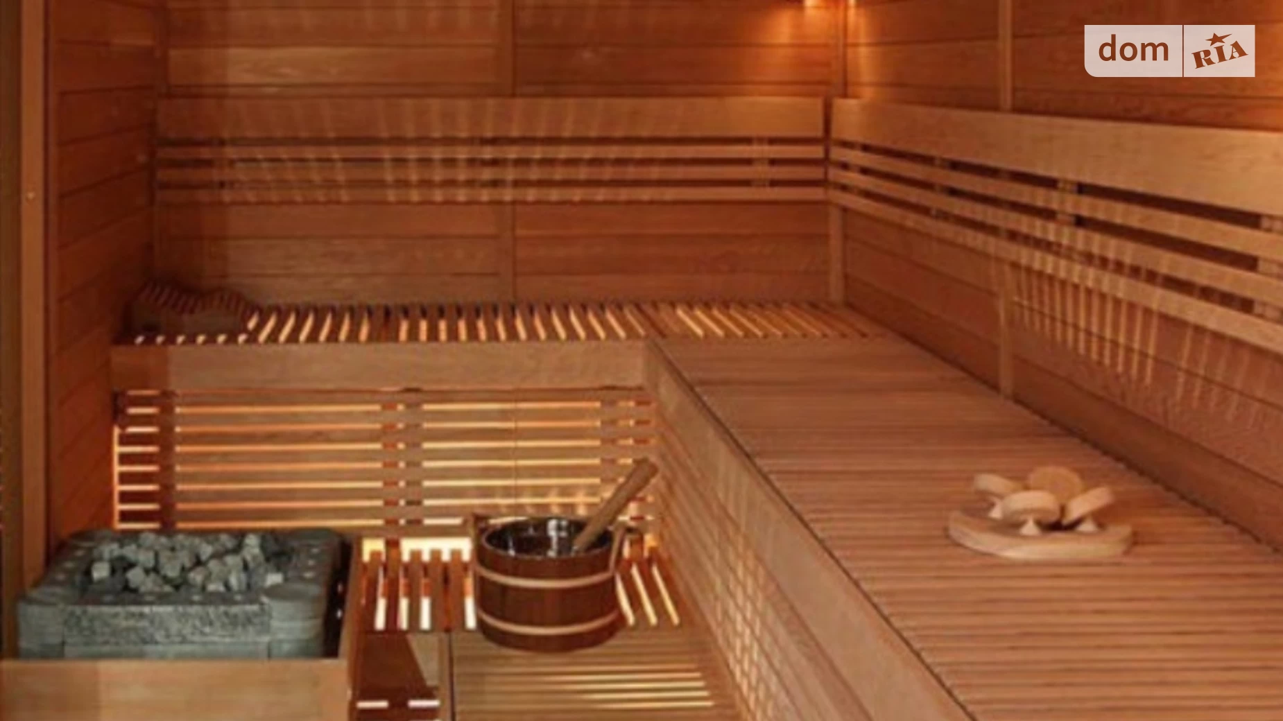 Продается дом на 2 этажа 250 кв. м с гаражом, цена: 132000 $ - фото 3