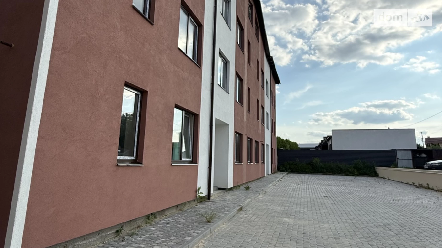 Продается 1-комнатная квартира 21.3 кв. м в Гостомеле, ул. Юбилейная, 16 - фото 2