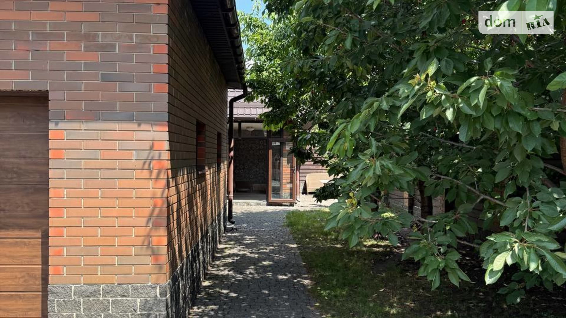 Продается дом на 2 этажа 198 кв. м с беседкой, цена: 450000 $ - фото 3