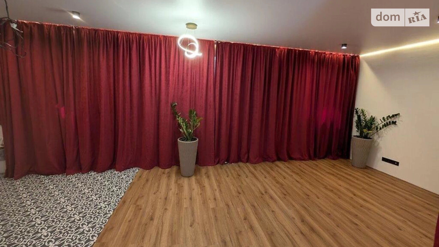 Продается 2-комнатная квартира 46 кв. м в Киеве, ул. Академика Янгеля, 2А - фото 2