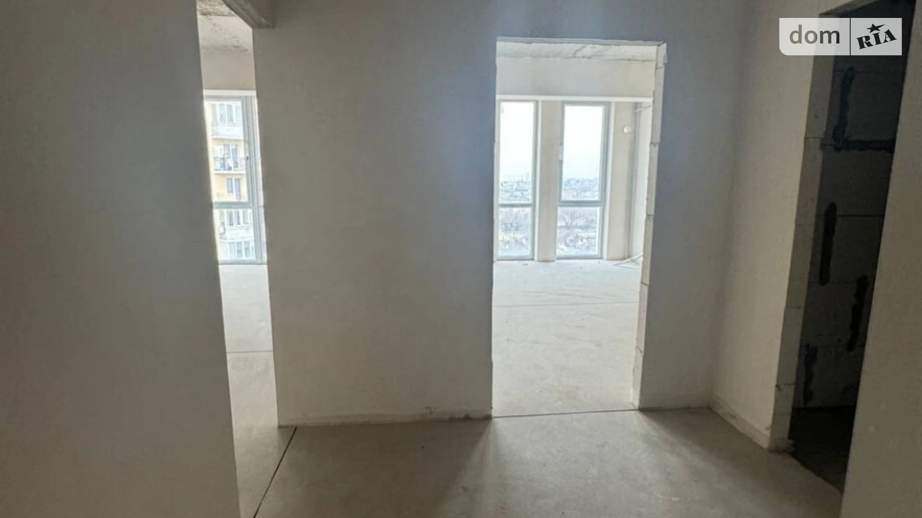 Продается 1-комнатная квартира 52 кв. м в Одессе, ул. Инглези, 2 корпус 6 - фото 3