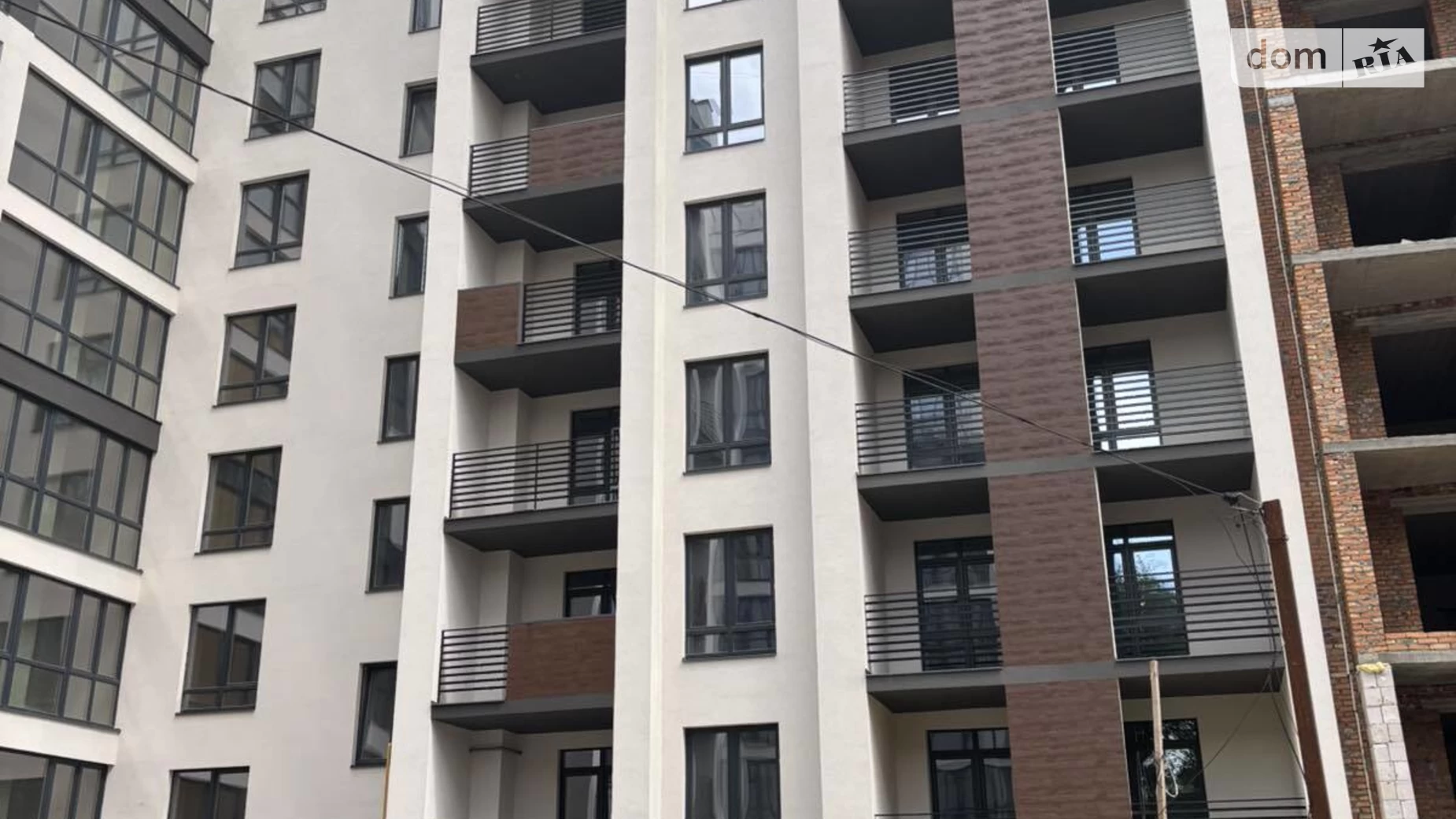 Продается 2-комнатная квартира 77.5 кв. м в Хмельницком, ул. Довженко, 4 корпус 1 - фото 2